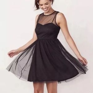 LC Lauren Conrad Tulle Fit Flare Black Dress Sz 6 Sweetheart Neckline Sleeveless